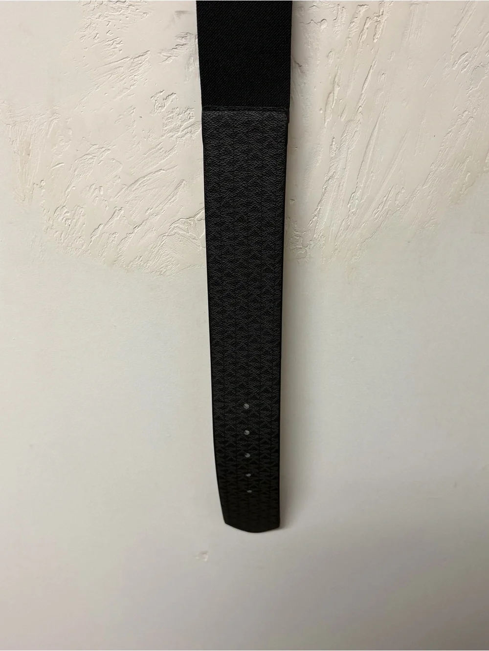 Michael Kors Women’s Black Textured Logo Plaque Belt